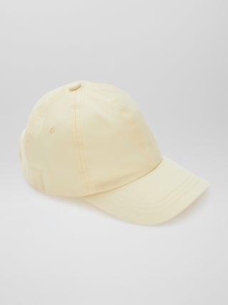 Pet in baseballstijl