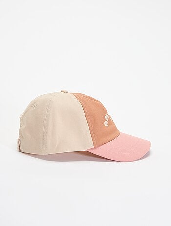 Pet in baseballstijl met luipaardprint