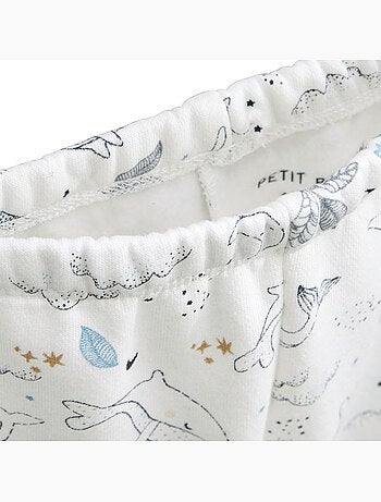 Petite Balade babyoutfit: gewatteerd katoenen jasje en fluwelen broekje