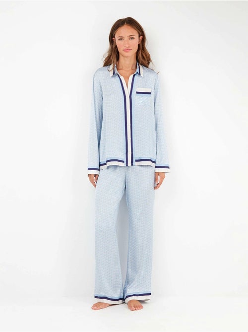 Pijama largo camisero con estampado monogram en satén - Kiabi
