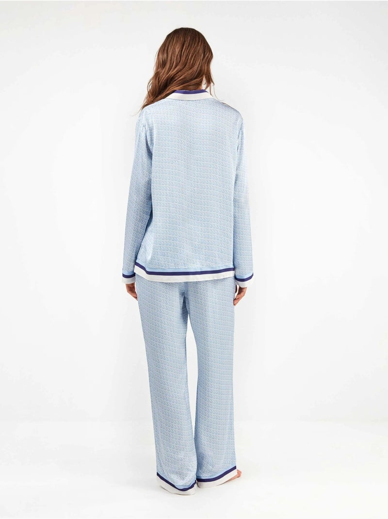 Pijama largo camisero con estampado monogram en satén Multicolor - Kiabi