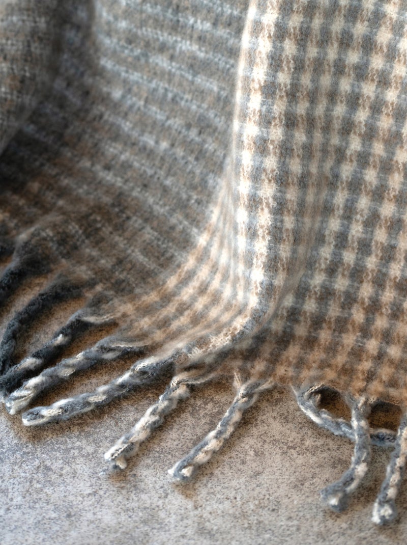 Plaid à carreaux aspect mohair doux Gris - Kiabi