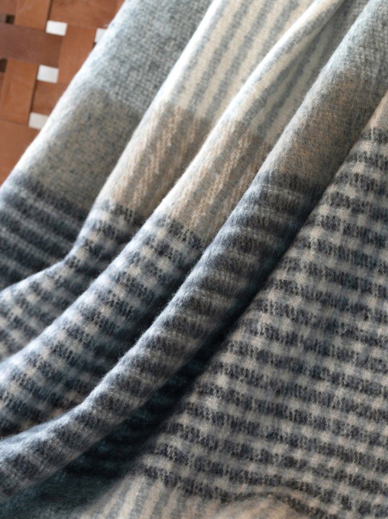 Plaid à carreaux aspect mohair doux Gris - Kiabi
