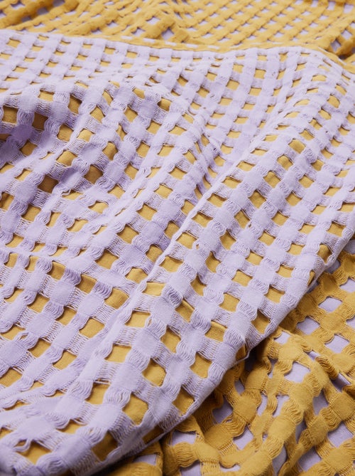 Plaid bicolore avec design gaufré (180 x 200 cm) - Kiabi