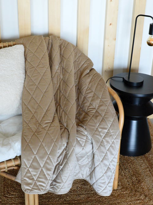 Plaid canapé en velours matelassé - Kiabi