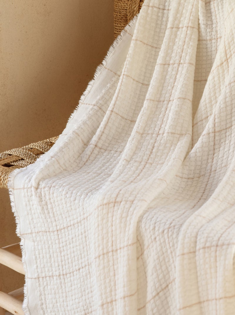 Plaid doux gaufré à carreaux Beige coquille - Kiabi