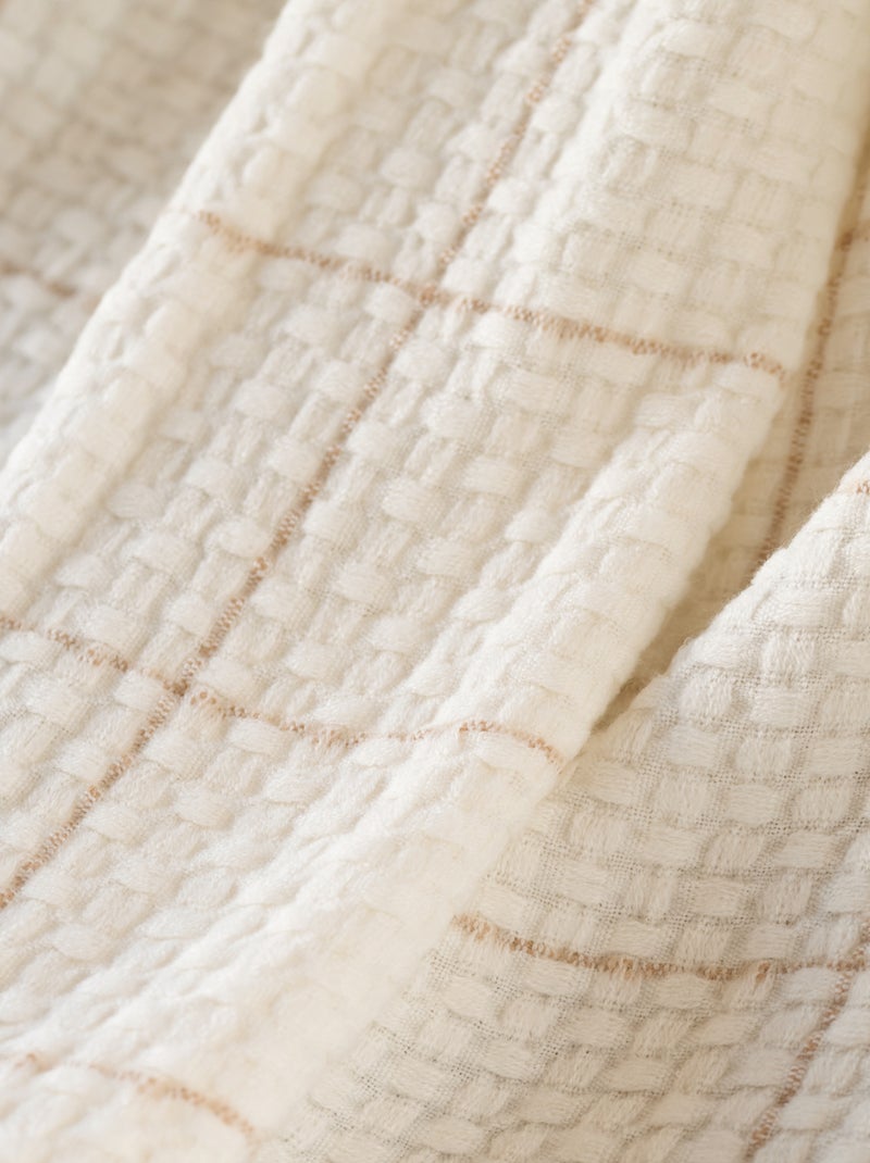 Plaid doux gaufré à carreaux Beige coquille - Kiabi