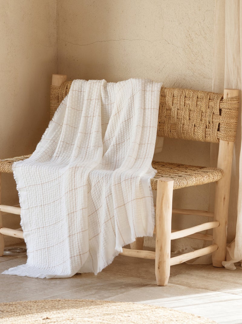 Plaid doux gaufré à carreaux Beige coquille - Kiabi