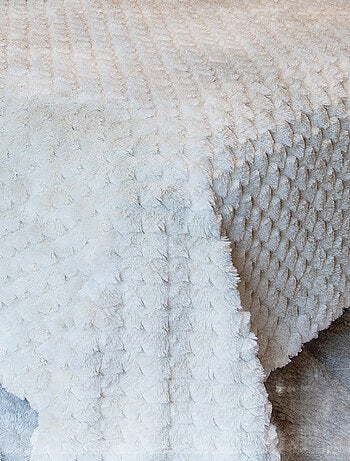 Plaid ou jeté de lit Imitation fourrure relief losange