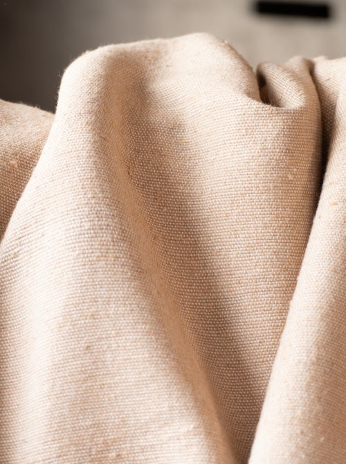 Plaid ou jeté de lit laine à pompons - Kiabi Plaid ou jeté de lit laine à pompons - Kiabi