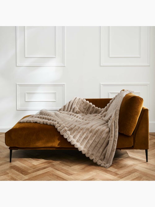 Plaid van Polyester BOUDOIR Douceur d'Intérieur - Kiabi Plaid van Polyester BOUDOIR Douceur d'Intérieur - Kiabi