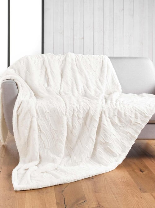 Plaid van Polyester FOXY Douceur d'Intérieur - Kiabi Plaid van Polyester FOXY Douceur d'Intérieur - Kiabi