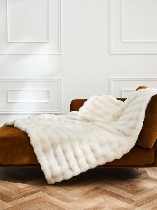 Plaid van Polyester MOUNTY Douceur d'Intérieur - Kiabi Plaid van Polyester MOUNTY Douceur d'Intérieur - Kiabi