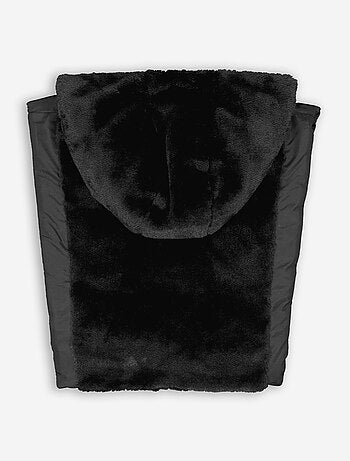 Plastron met capuchon