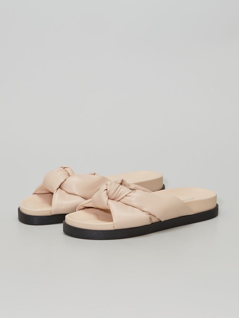 Platte instappers met strik - Beige - Kiabi - 15.00€