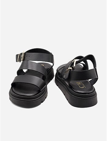 Platte sandalen kruisband