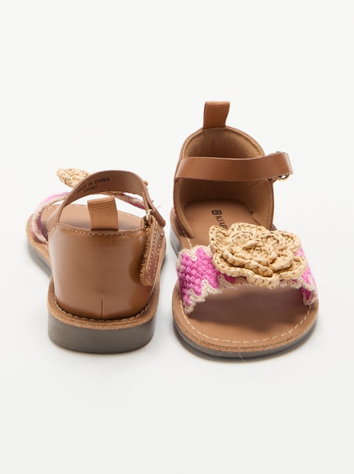Platte sandalen met fantasiebloemen - Kiabi