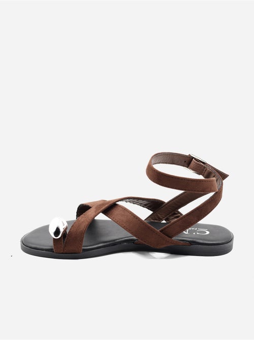 Platte sandalen met gekruiste bandjes - Kiabi Platte sandalen met gekruiste bandjes - Kiabi