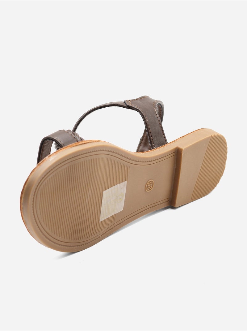 Platte sandalen met gevlochten bandjes Bruin - Kiabi