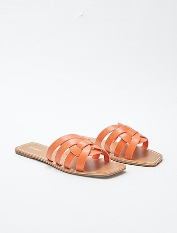 Platte sandalen met meerdere riempjes