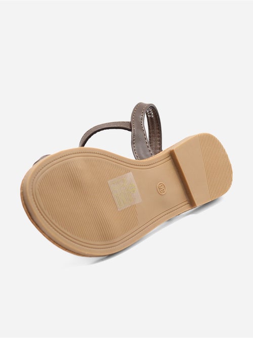 Platte sandalen met riempje en gesp - Kiabi Platte sandalen met riempje en gesp - Kiabi