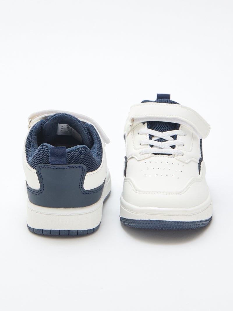Platte sneaker met contrasterende tweekleurige klittenbandsluiting Blauw - Kiabi