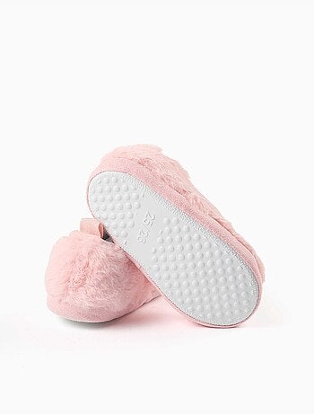 Pluche pantoffels met stitch borduurwerk
