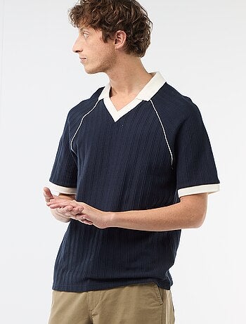 Polo en matière fantaisie col polo sans boutons