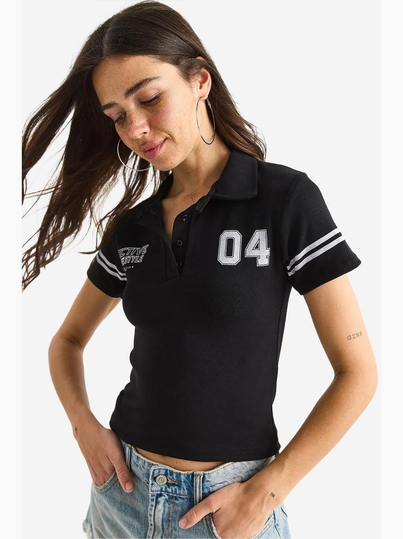 Polo neck print korte mouw crop t-shirt lucci Zwart - Kiabi
