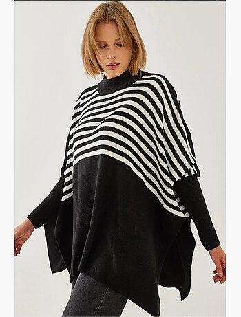 Poncho en tricot rayé lucci