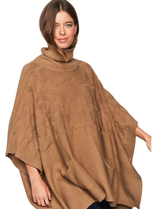 Poncho met opstaande kraag pc1 style add - Kiabi Poncho met opstaande kraag pc1 style add - Kiabi
