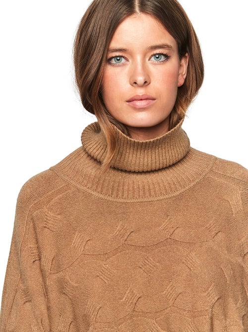 Poncho met opstaande kraag pc1 style add - Kiabi Poncho met opstaande kraag pc1 style add - Kiabi
