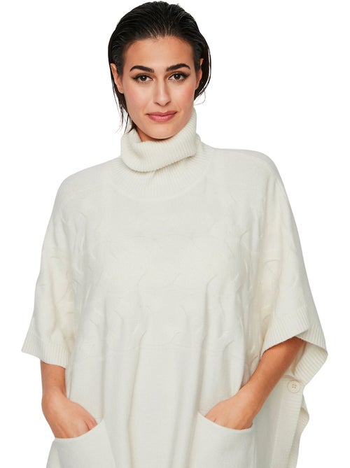 Poncho met opstaande kraag pc1 style add - Kiabi Poncho met opstaande kraag pc1 style add - Kiabi