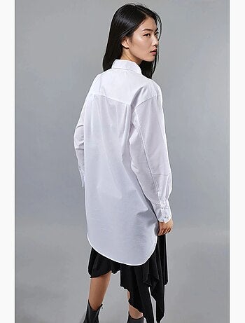 Poplin overhemd met knoopsluiting en lange mouwen busem
