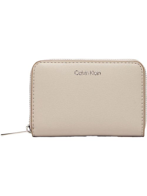 Portefeuille Femme Calvin Klein Jeans - Kiabi Portefeuille Femme Calvin Klein Jeans - Kiabi