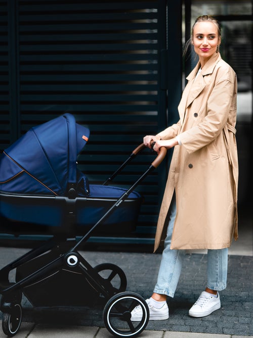 Poussette bébé 2en1 - LIONELO Mika - Inclu nacelle et accessoires - Grandes roues - Bleu - Kiabi Poussette bébé 2en1 - LIONELO Mika - Inclu nacelle et accessoires - Grandes roues - Bleu - Kiabi