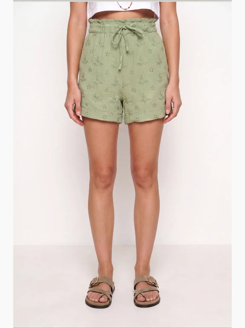 Prachtige mini-shorts met hoge taille, trekkoord en biesdetails. Istanbul Groen - Kiabi