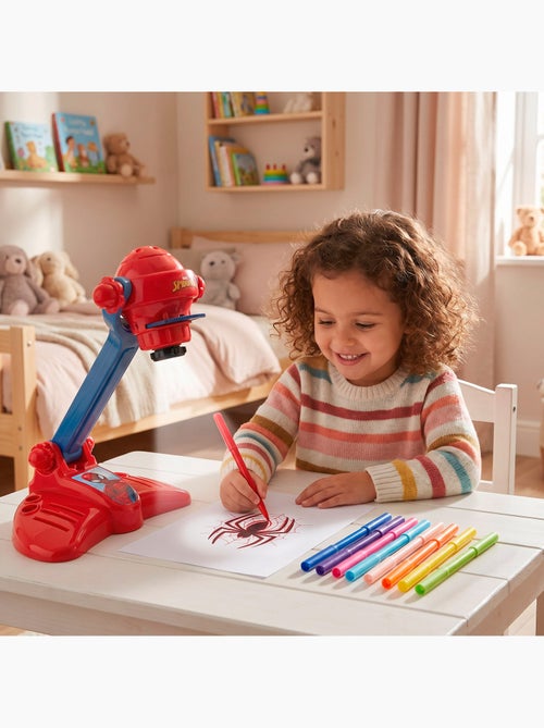 Projecteur de dessins spiderman +4 ans - Kiabi Projecteur de dessins spiderman +4 ans - Kiabi