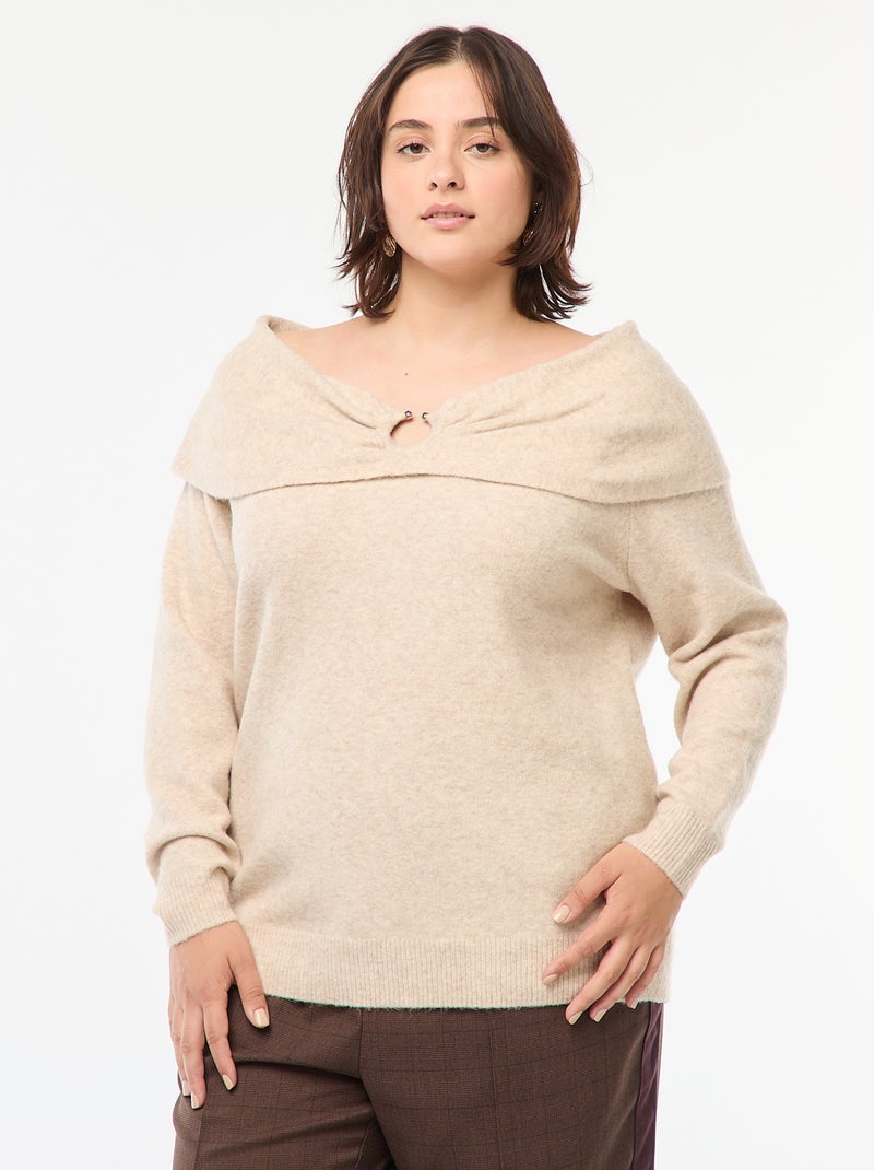 Pull à encolure bardot avec détail poitrine Beige - Kiabi