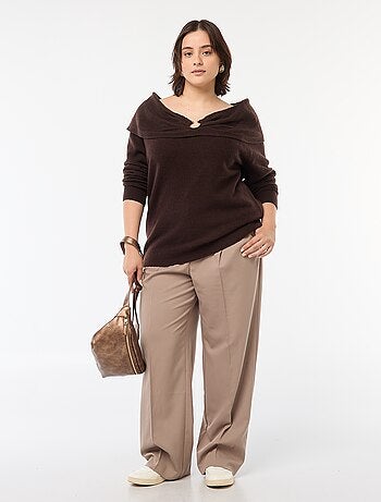 Pull à encolure bardot avec détail poitrine