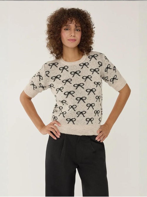 Pull à manches courtes à motif nœud - Kiabi Pull à manches courtes à motif nœud - Kiabi