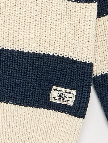 Pull à manches longues et rayures