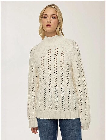 Pull ajouré coupe régulière