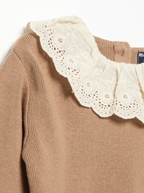 Pull avec col fantaisie en broderie anglaise - Kiabi