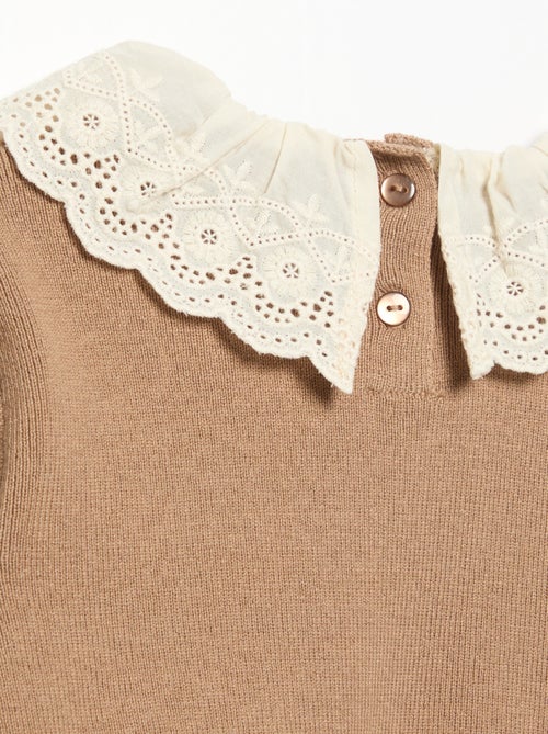 Pull avec col fantaisie en broderie anglaise - Kiabi