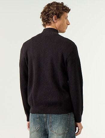 Pull avec col montant zippé