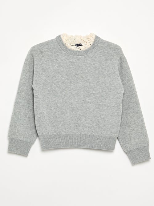 Pull avec col rond effet 2 en 1 en broderies anglaises - Kiabi
