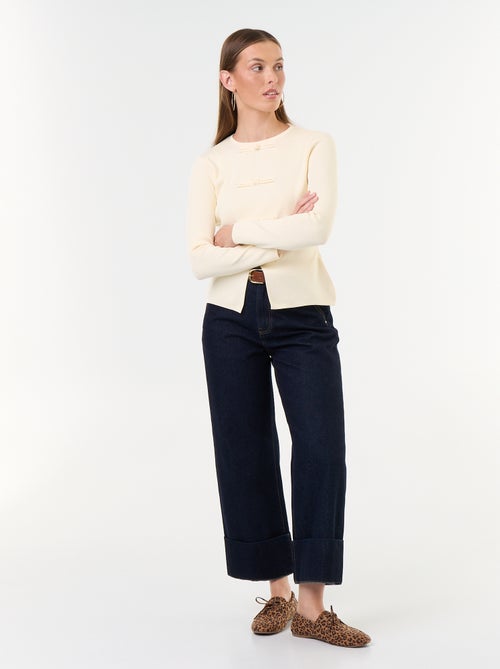 Pull avec détails mandarins - Kiabi