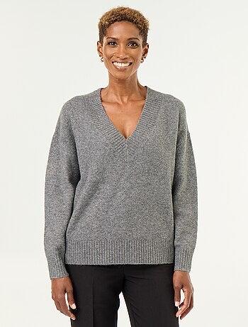 Pull avec grand col en V en maille côtelée