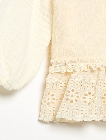 Pull avec manches en voile de coton et base brodée